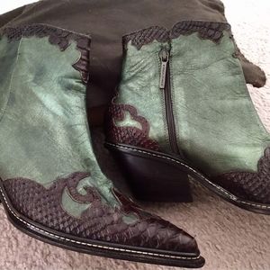 Donald J Pilsner ankle boots